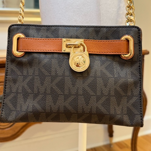 Michael Kors acorn brown Hamilton messenger Crossbody | eBay MICHAEL MICHAEL KORS Hamilton Small Logo Messenger Crossbody • Brown/Acorn